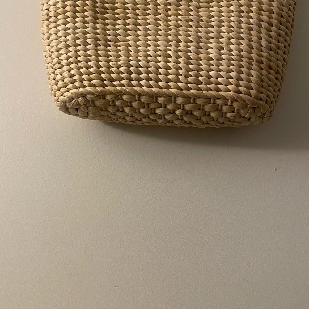 Woven Tote Bag with American Flag Design - Picture 7 of 9